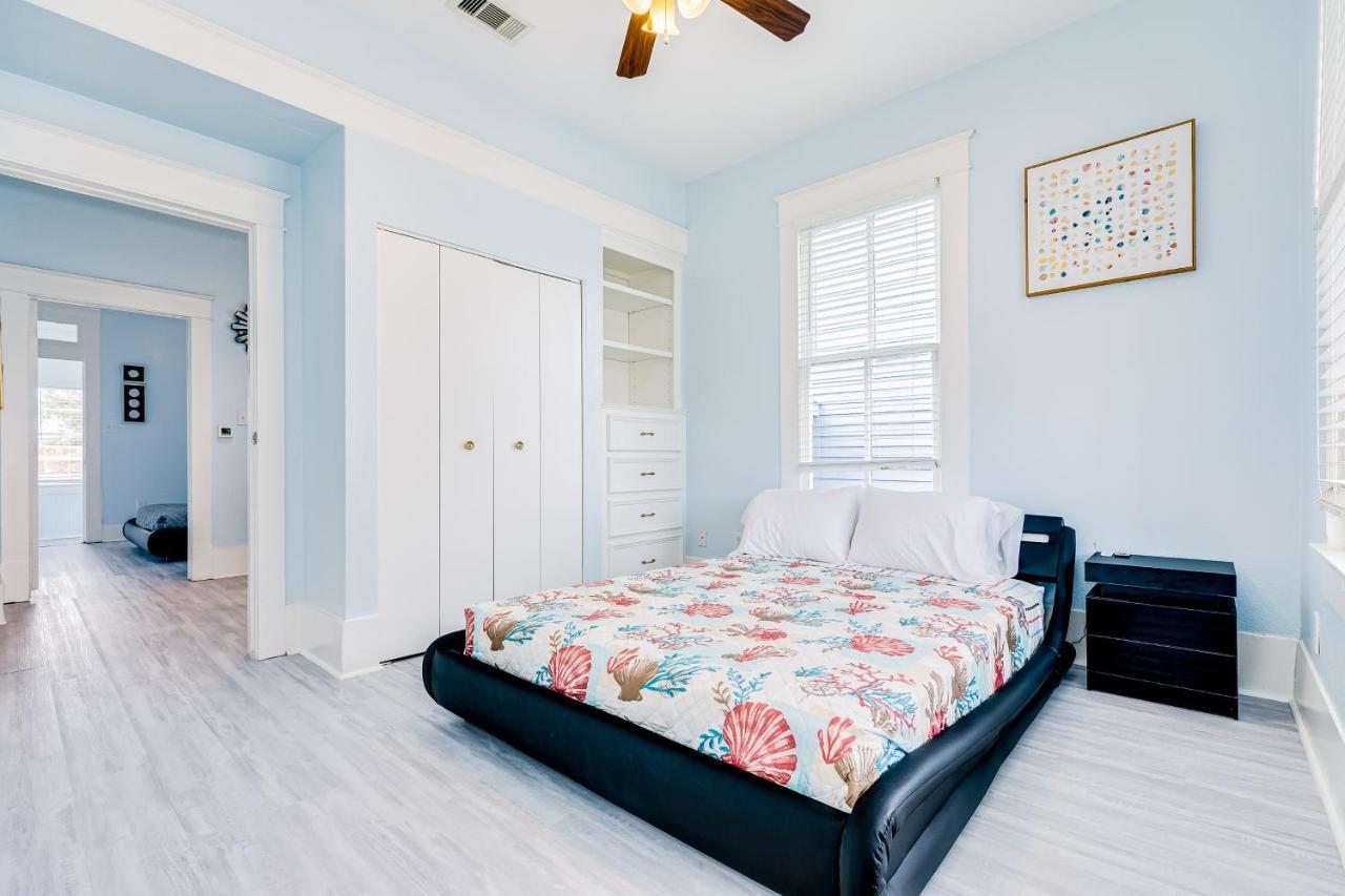 Villa Ocean Waves Galveston Exterior foto