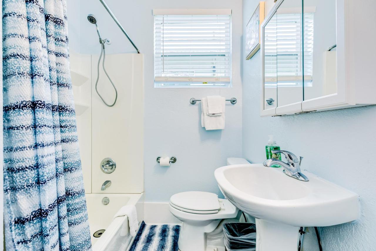 Villa Ocean Waves Galveston Exterior foto